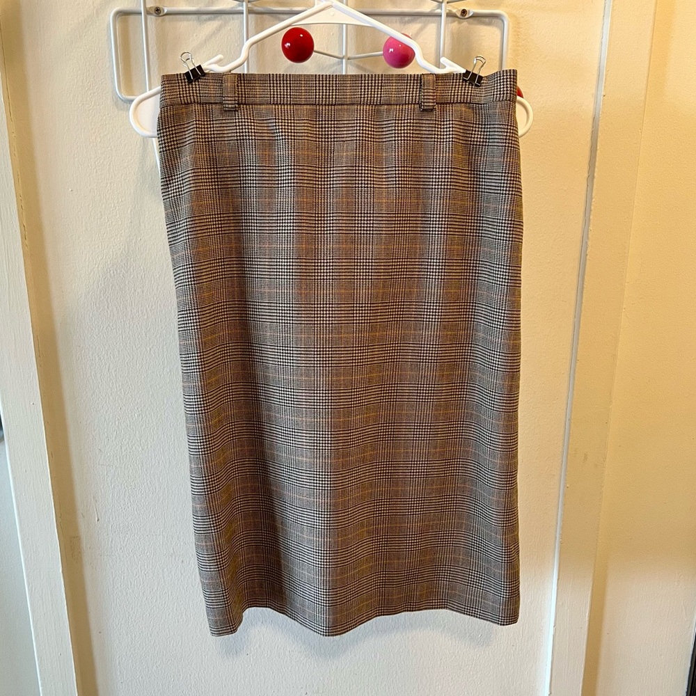 90s-Early 00s Vintage 🤎 Company x Ellen Tracy Plaid Wool Pencil Skirt